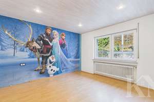 Großzügiges Wohnen in Merzig – Einfamilienhaus mit Garten, Balkon & Wintergarten – Die vollständige Adresse der Immobilie erhältst du vom Anbieter., 66663 Merzig – Vorschaubild 40