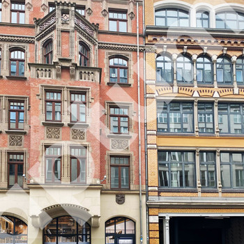 🚀 ~ Moderne meets Historie ~ frisch sanierte Büros ~ TOP Lage und Ausstattung ~ 6. OG ~ 213 m²