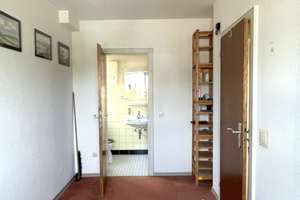 Haus mit 8 Zi. Garage in Tönisvorst, Keller, sep. Wohneinht. mit 4 Badezimmer und 3 Küchen – Die vollständige Adresse der Immobilie erhältst du vom Anbieter., 47918 Tönisvorst – Vorschaubild 12