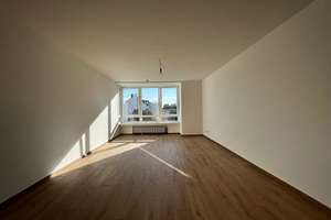 Sanierte 4-Zimmer-Wohnung in Uni-Nähe *WG-geeignet*