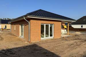 Neubau-Klinkerbungalow in beliebter Lage – Die vollständige Adresse der Immobilie erhältst du vom Anbieter., 29313 Hambühren – Vorschaubild 8