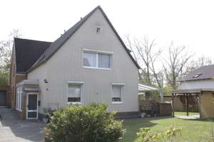 Großzügiges Immobilien-Ensemble mit enormem Potenzial in Misburg – Die vollständige Adresse der Immobilie erhältst du vom Anbieter., 30627 Misburg-Nord, Hannover – Vorschaubild 11