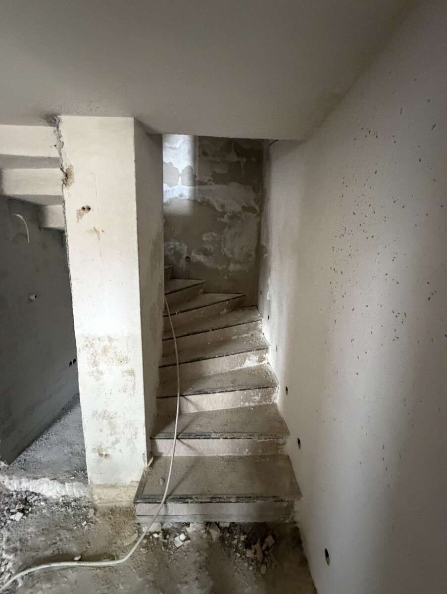 Immobilie in Schelklingen - Traumhafte Aussicht trifft Sanierungsobjekt–EFH mit Einliegerwhg - Bild 14