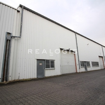 Ca. 5.800 qm Lager / Logistik an der A66 / A3 !