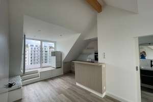 Teilmöbelierte Dachgeschosswohnung mit Dachterasse – Börnestr. 9, 40211 Stadtmitte, Düsseldorf – Vorschaubild 2