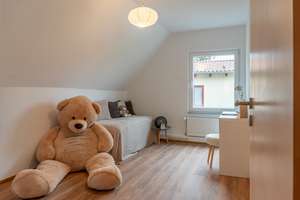 Reserviert - Seltene Chance in Berlin-Niederschönhausen. Modernisiertes EFH mit Südgarten – Die vollständige Adresse der Immobilie erhältst du vom Anbieter., 13156 Niederschönhausen, Berlin – Vorschaubild 13