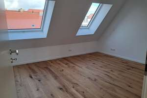 helle Dachgeschosswohnung mit tollem Schnitt, – 10717 Wilmersdorf, Berlin – Vorschaubild 4