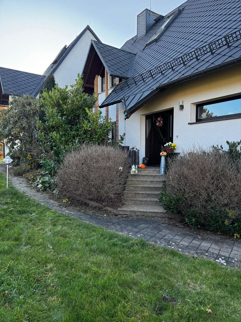 Immobilie in Obergurig - Hornja Hórka - Exklusives Einfamilienhaus mit Wintergarten, Pool & Garten in Obergurig - Bild 2