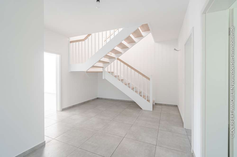 Immobilie in Tespe - Tespe | Große helle Doppelhaushälfte auf 3 Ebenen mit 2 Balkonen, 1 Terrasse & einmaligem Elbblick - Bild 4