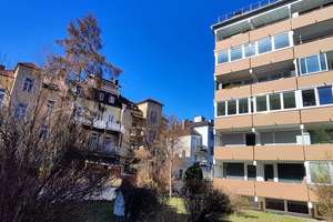 Urbanes Neuhausen: Helle 2-Zimmer-Whg. mit Süd-Loggia. Kapitalanlage (WG-Potenzial) od. Eigennutzung