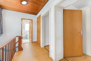 Charmantes Einfamilienhaus mit Garage und Garten in zentraler Lage von Bad Saulgau – Die vollständige Adresse der Immobilie erhältst du vom Anbieter., 88348 Bad Saulgau – Vorschaubild 14