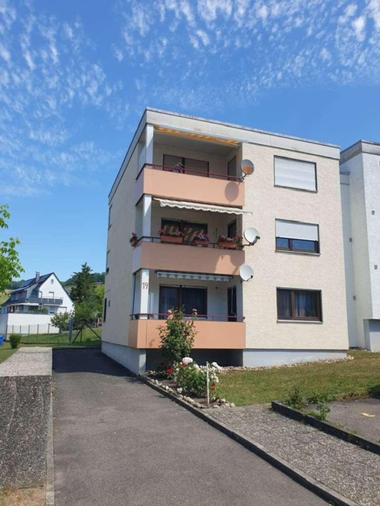 Immobilie in Eberstadt - Gepflegte 3-Zimmer-Wohnung im 2. OG mit Balkon in Eberstadt von privat zu verkaufen - Bild 0