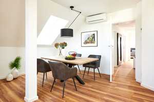 Möbliertes 2 Zi. -Apartment mit Balkon, Klimaanlage, Nebenkosten alles inklusive – Gertrudisplatz 1, 40229 Düsseldorf – Vorschaubild 1