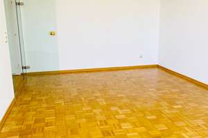 Lichtdurchflutete 2-Zimmer-Wohnung mit 2 überdachten Balkonen – Neuburger Straße 179 c, 86167 Lechhausen-West, Augsburg – Vorschaubild 3