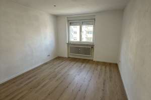 Frisch saniert, ruhig, grün: 3-Zimmer-Wohnung in Maxfeld sucht neue Bewohner – Attinghausenstraße 15, 90409 Maxfeld, Nürnberg – Vorschaubild 3