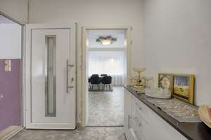 Neuwied nahe Bonn – Voll vermietetes Mehrfamilienhaus in guter Wohnlage – Die vollständige Adresse der Immobilie erhältst du vom Anbieter., 53173 Alt-Godesberg, Bonn – Vorschaubild 5
