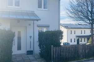 Schmuckstück im Grünen - charmante Doppelhaushälfte zentrumsnah in DEG – Deggendorf (Kreis) – Vorschaubild 1