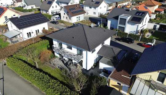 Bild von HIGH END: Neuwertiges Luxus-Einfamilienhaus mit Garten in ausgezeichneter Lage