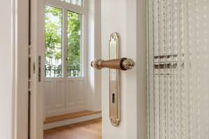 Besser gehts nicht - Kernsaniertes Haus, Aufzug, 2 Balkone mit Gewährleistung – Die vollständige Adresse der Immobilie erhältst du vom Anbieter., 20144 Harvestehude, Hamburg – Vorschaubild 3