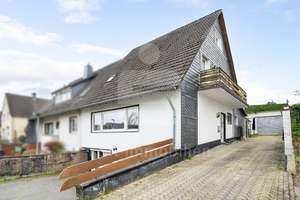 Wohnungseigentum: Doppelhaushälfte in Burscheid – Die vollständige Adresse der Immobilie erhältst du vom Anbieter., 51399 Burscheid – Vorschaubild 2