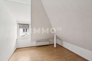 82 m² Wohlfühlwohnen: Moderne DG-Wohnung mit Einbauküche und Loggia – Oldenburgstraße 14, 42389 Langerfeld-Beyenburg, Wuppertal – Vorschaubild 13