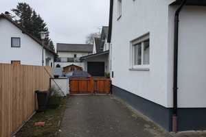 Günstige 5-Zimmer-Doppelhaushälfte mit EBK in Landshut Wolfgang – Landshut – Vorschaubild 1
