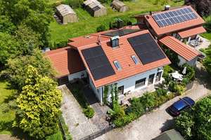 Exklusives Designhaus mit Garten und voller Autarkie – Leben in Sauerlach-Arget – Die vollständige Adresse der Immobilie erhältst du vom Anbieter., 82054 Sauerlach – Vorschaubild 4