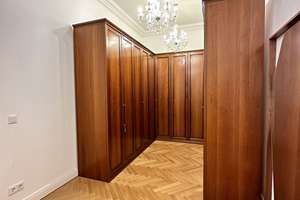 Repräsentative Wohnung neben KaDeWe– 3,5 m Deckenhöhe, stilvoll saniert, vielseitig nutzbar – Passauer Str. 38, 10789 Schöneberg, Berlin – Vorschaubild 9
