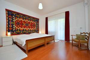 Gemütliche möblierte 3-Zimmer Wohnung mit Balkon in Wiesbaden Sonnenberg – Die vollständige Adresse der Immobilie erhältst du vom Anbieter., 65191 Sonnenberg, Wiesbaden – Vorschaubild 2