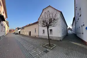 Zuhause mit Potenzial – Großzügiges Wohnhaus mit Einliegerwohnung im Herzen von Wittichenau – Bautzen (Kreis) – Vorschaubild 2