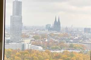 Außergewöhnlicher Ausblick! 2 Zimmerwohnung in "luftiger Höhe"!