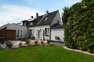 Zuckersüßes Zechenhaus :) Liebevoll überarbeitetes Zuhause mit Bilderbuchgarten in MH-Winkhausen – Die vollständige Adresse der Immobilie erhältst du vom Anbieter., 45472 Heißen, Mülheim an der Ruhr – Vorschaubild 1