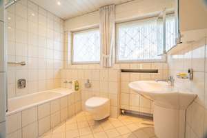 Charmante Doppelhaushälfte mit Garten, Balkon und viel Potenzial! – Die vollständige Adresse der Immobilie erhältst du vom Anbieter., 33659 Senne, Bielefeld – Vorschaubild 8