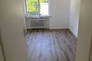Kernsanierte und helle 3-Zimmer-Wohnung mit Balkon in zentraler Lage – Die vollständige Adresse der Immobilie erhältst du vom Anbieter., 42489 Wülfrath – Vorschaubild 4