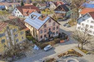 Großzügiges Zweifamilienhaus mit Entwicklungspotenzial im Allgäu – Die vollständige Adresse der Immobilie erhältst du vom Anbieter., 88260 Argenbühl – Vorschaubild 3