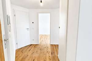 Erstbezug: Kernsanierte 2-Zimmer-Wohnung mit EBK in Stuttgart-Bad Cannstatt – König-Karl-Straße 19, 70372 Kurpark, Stuttgart – Vorschaubild 8