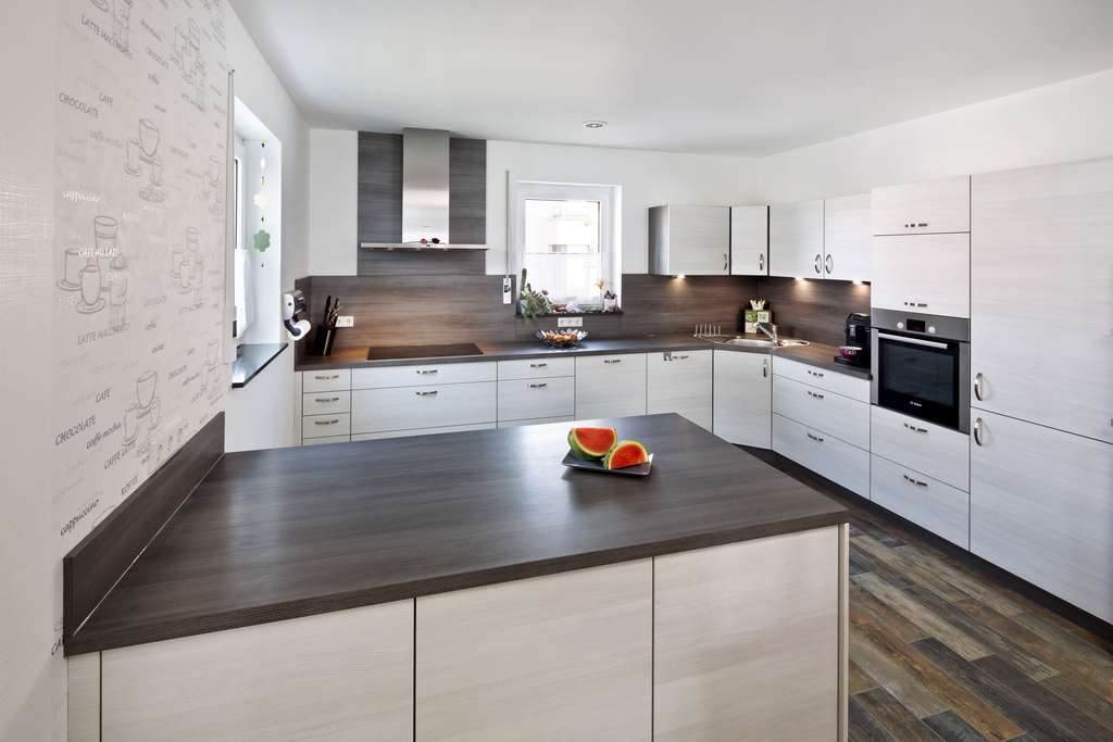 Immobilie in Mömbris - Traumhaus zum Traumpreis - wertbeständige Massivbauweise - Bild 1