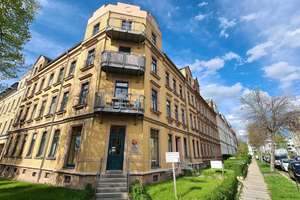 vermietet in ruhige Seitenstraße, gepflegtes und saniertes Haus aus der Gründerzeit