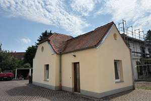 *  Kleines Gartenhaus - hübsche Maisonettewohnung - ID 6729 *