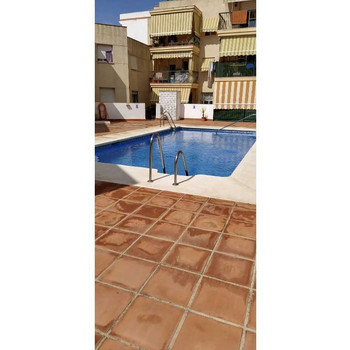 Wohnung in El Morche, mit Pool und sehr nah am Strand.
