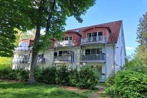 Charmante 3-Zimmer-Maisonettewohnung, TG-Stellplatz & Balkon in grüner Lage von Hamburg Meiendorf