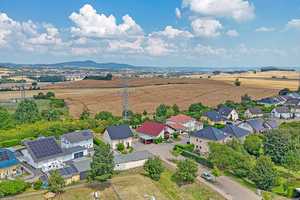 Stilvolles Zweifamilienhaus in bevorzugter Wohnlage mit Garten und Garage – Mayen-Koblenz (Kreis) – Vorschaubild 2