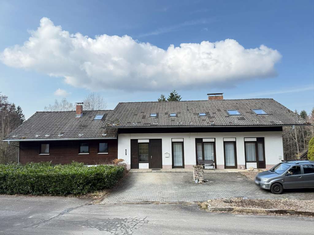 Immobilie in Drachselsried - Zweifamilienhaus inmitten des Bayrischen Waldes - Bild 2