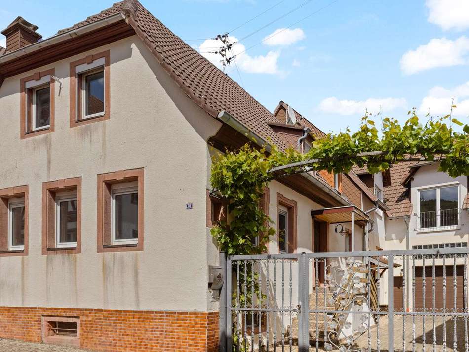 Straßenansicht