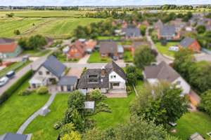 Viel Raum, viel Garten, viel Zukunft – Zusammen wohnen. Für sich sein. Ein Zuhause mit viel Platz. – 25774 Lunden – Vorschaubild 19