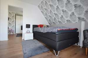 DOPPELHAUSHÄLFTE MIT DACHTERRASSE, GARAGE UND GROßEM GARTEN – Die vollständige Adresse der Immobilie erhältst du vom Anbieter., 38446 Neindorf, Wolfsburg – Vorschaubild 11