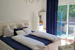 Wunderschöne 2 Zimmerwohnung mit großem Balkon, EBK und Tiefgaragenstellplatz – Augsburg – Vorschaubild 3