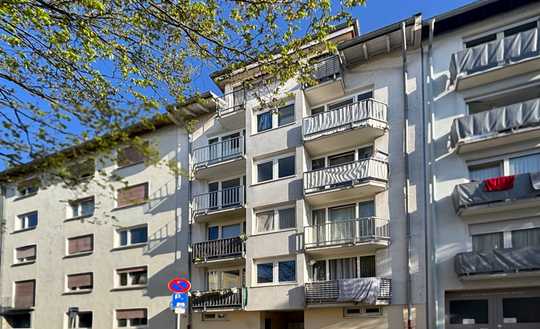 Kapitalanleger aufgepasst! Attraktive Rendite! Praktische 1-ZKB-Wohnung mit Balkon in Lu-Innenstadt