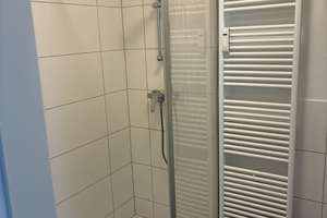 Kleine Wohnung mit Loggia und Dusche // 3.OG Wohnung 4 – Lutonstr. 3, 38444 Detmerode, Wolfsburg – Vorschaubild 2