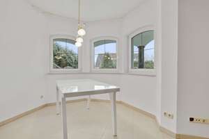 Luxuriöse Architektenvilla! 1.417 m² Grundstück in ruhiger Traumlage mit modernster Technik und ELW – Die vollständige Adresse der Immobilie erhältst du vom Anbieter., 95339 Wirsberg – Vorschaubild 10